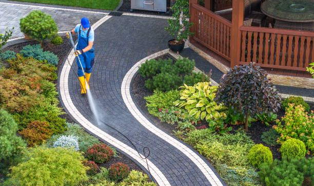 Why Choose Our Certified Pressure Washing Experts for Your Project Needs in Farmington, MI?